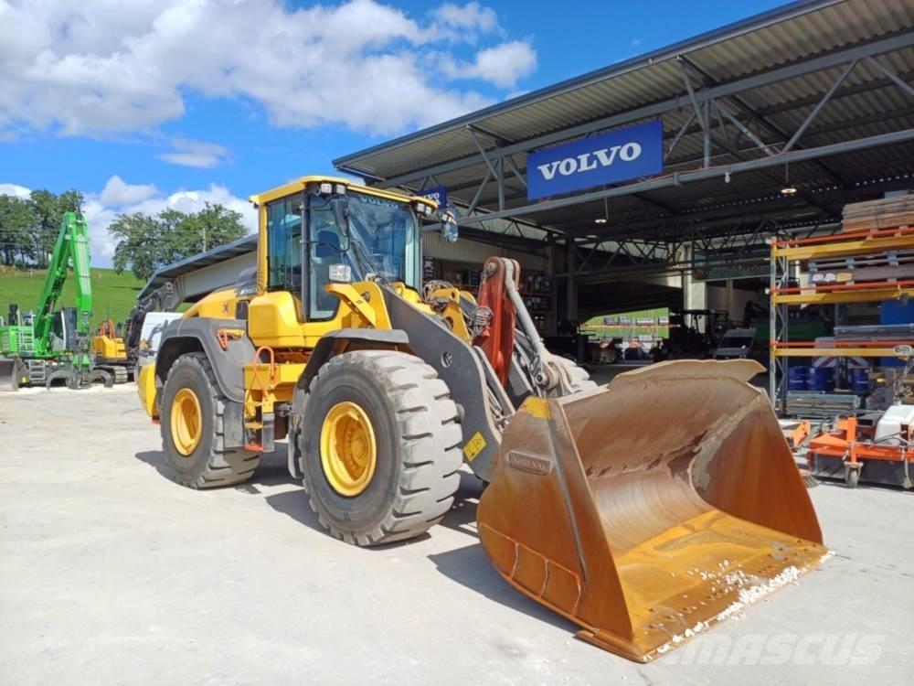 Volvo L110H Kolesni nakladalci