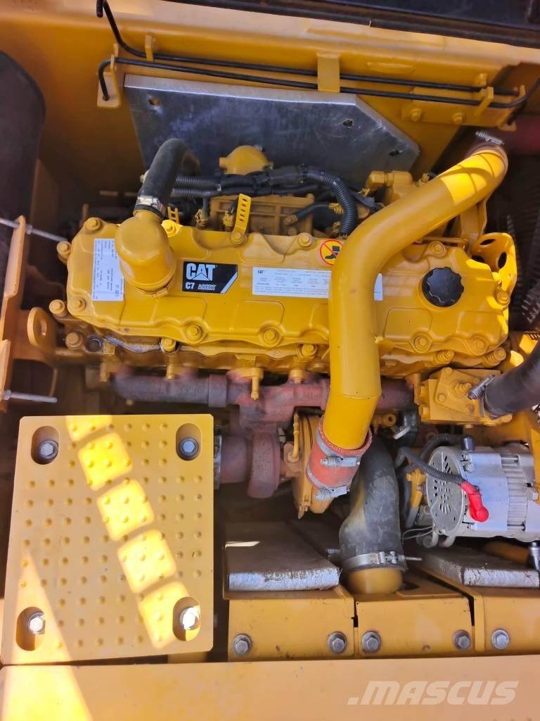 CAT 329 D2L Bagri goseničarji