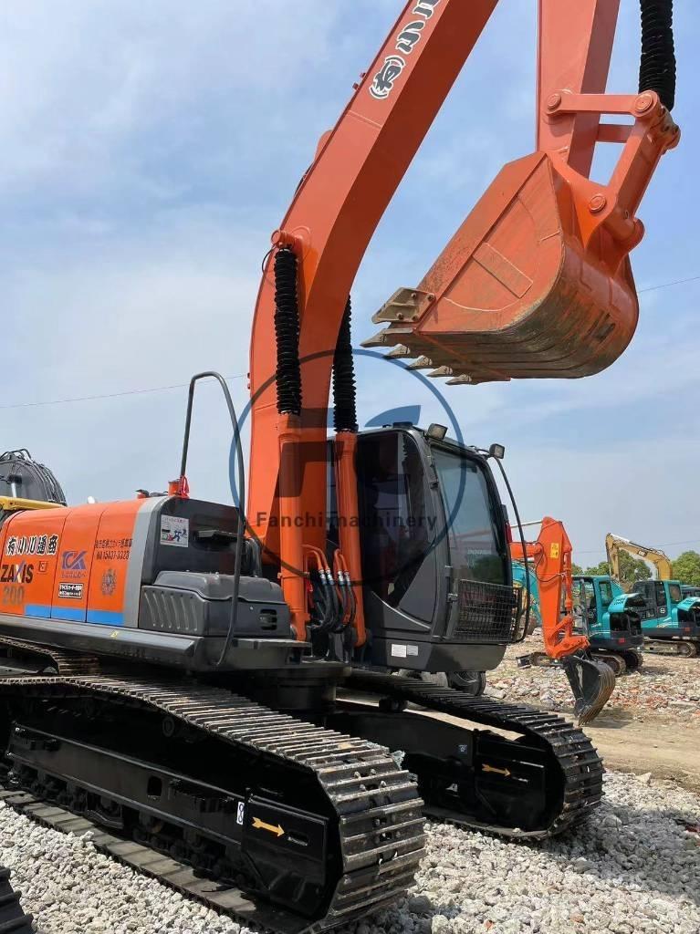 Hitachi ZX 200-3 Bagri goseničarji