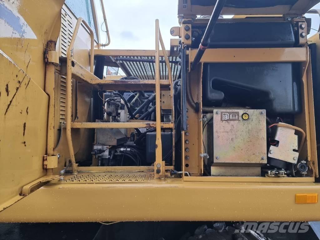 CAT M 313 C Bagri na kolesih