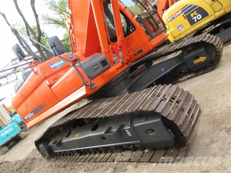Doosan DX 340 Bagri goseničarji