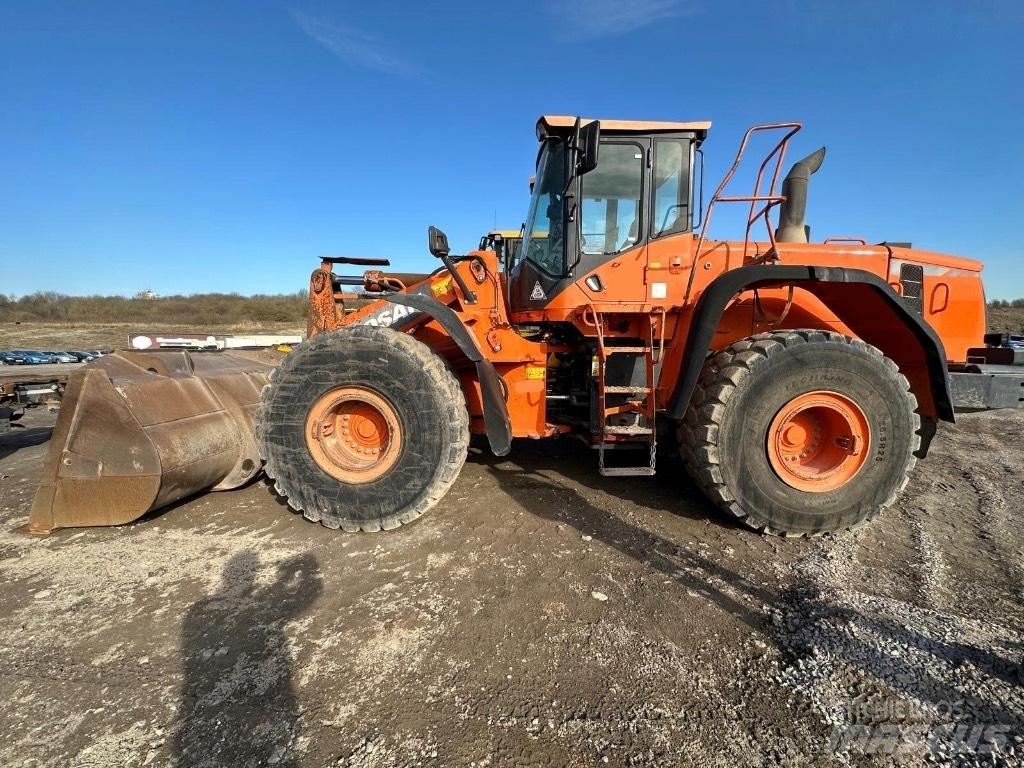 Doosan DX420-3 Bagri na kolesih