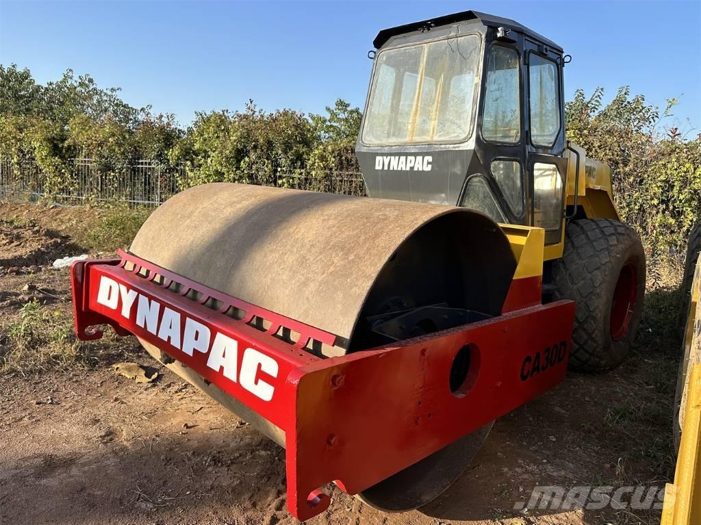 Dynapac CA 30 D Enojni valjarji