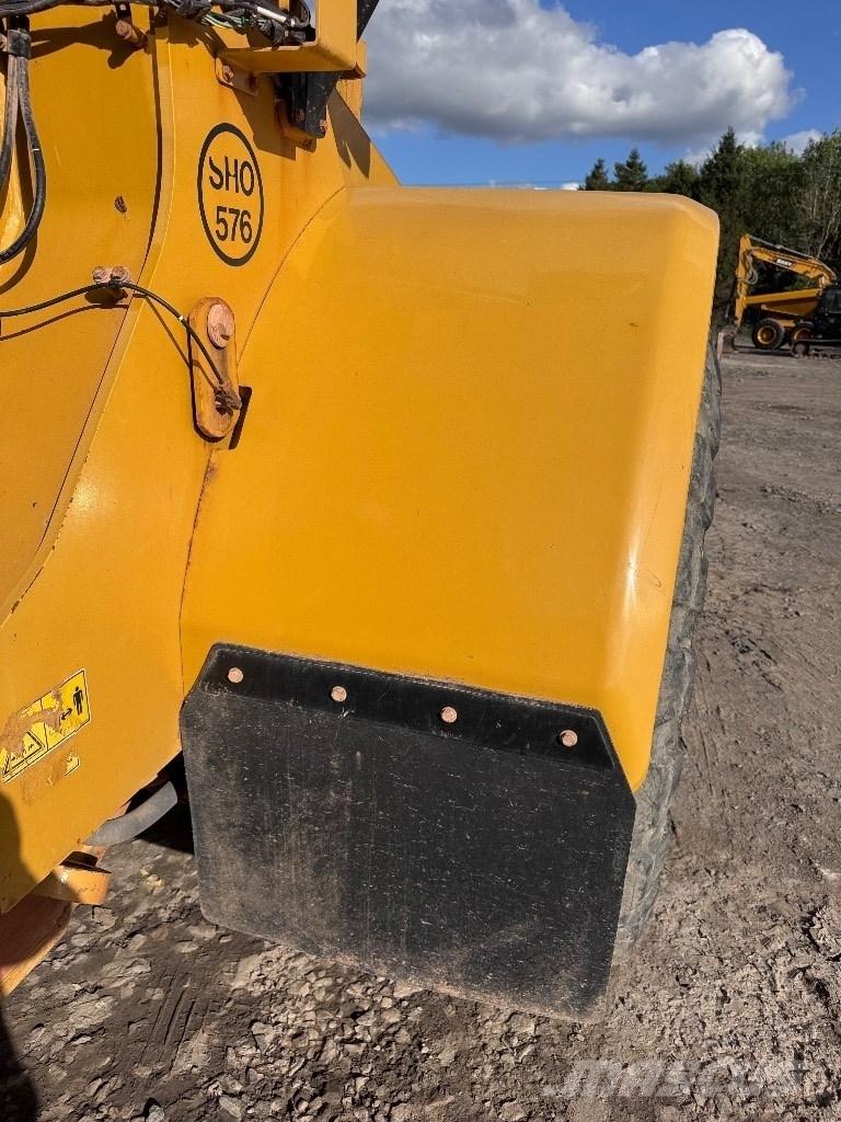 CAT 972 K Kolesni nakladalci