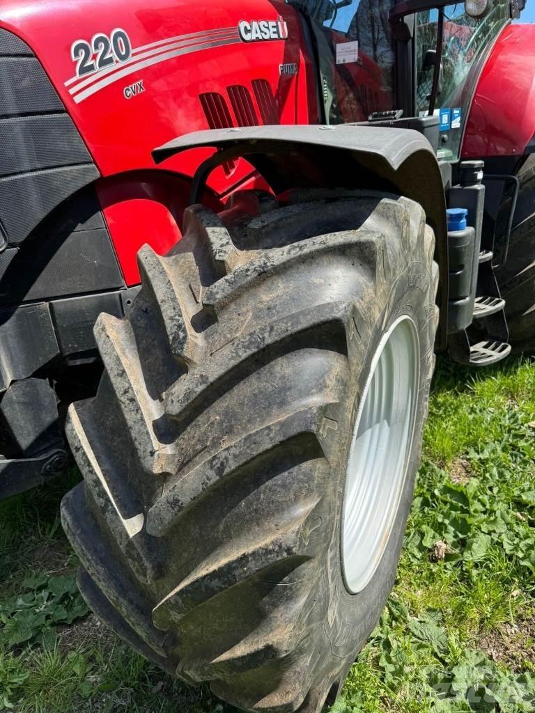 Case IH Puma 220 Traktorji