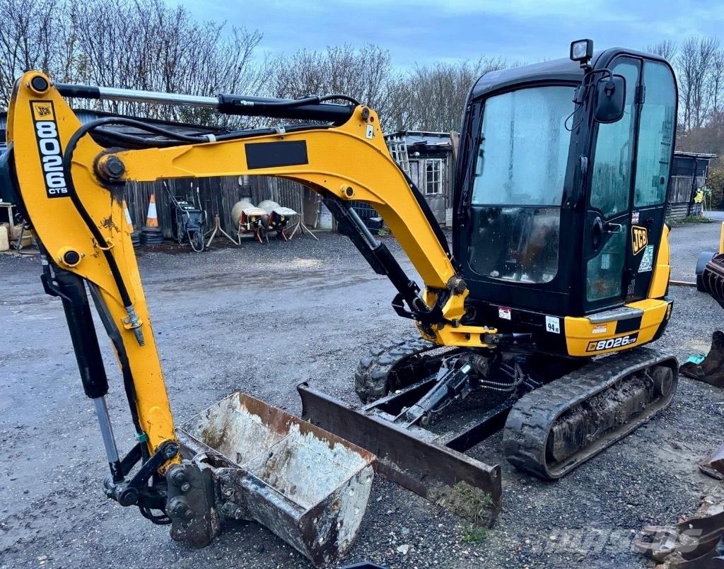 JCB 8026 CTS Mini bagri <7t