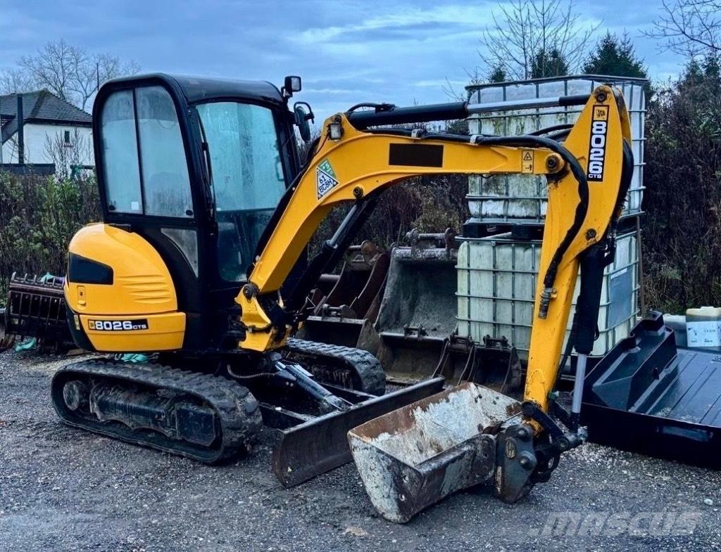 JCB 8026 CTS Mini bagri <7t