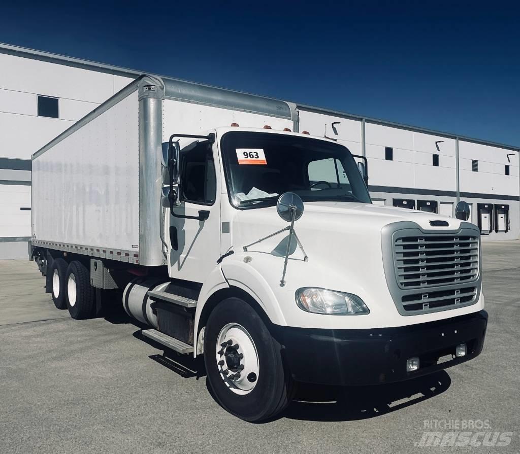 Freightliner M 106 Tovornjaki zabojniki
