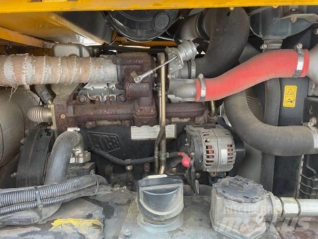 JCB 6 TST Ne cestni demperji