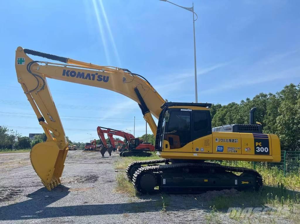 Komatsu PC 300 Bagri goseničarji