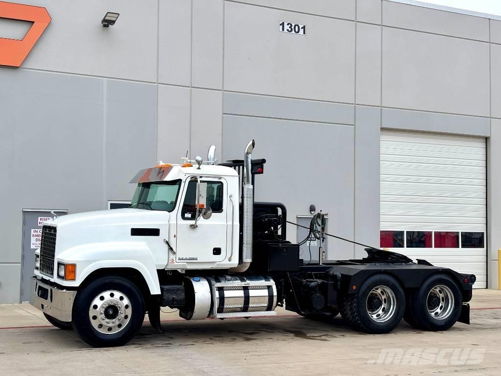 Mack CHU 613 Vlečna vozila za tovornjake