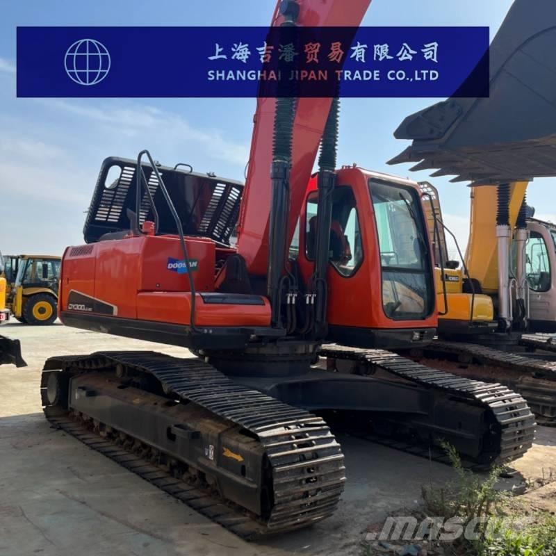Doosan DX 300 Bagri goseničarji