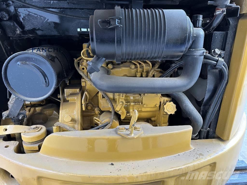 CAT 303 CR Mini bagri <7t