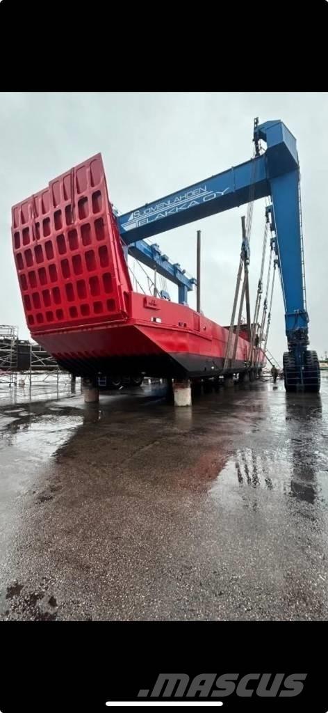 Cargo Ship Ganador Delovni čolni/barže