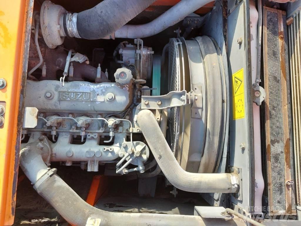 Hitachi ZX225USRLC Bagri goseničarji