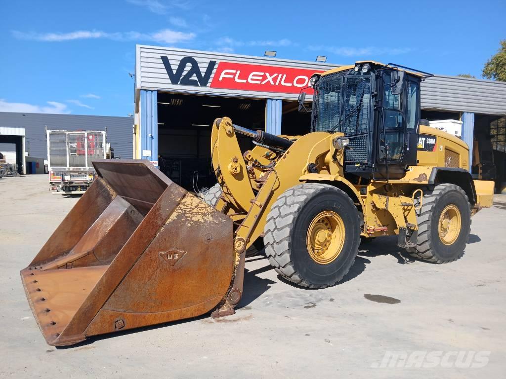 CAT 938 Kolesni nakladalci