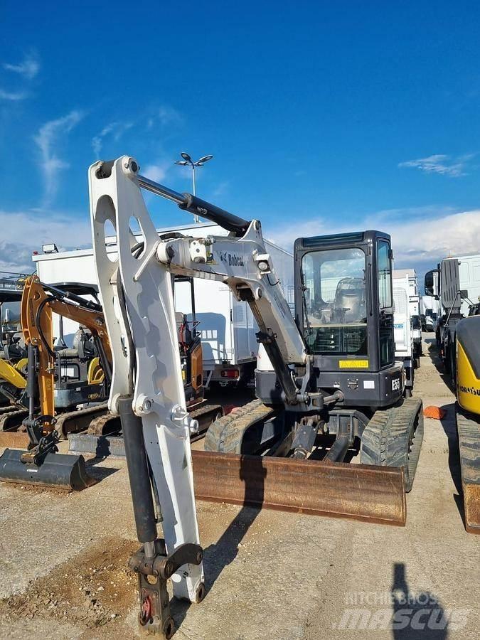 Bobcat E55 Mini bagri <7t