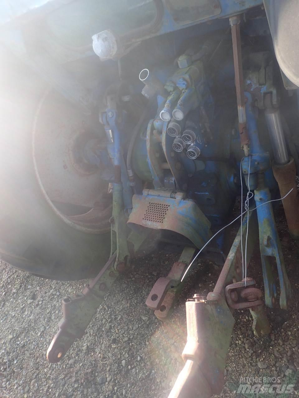 Ford 7810 Traktorji