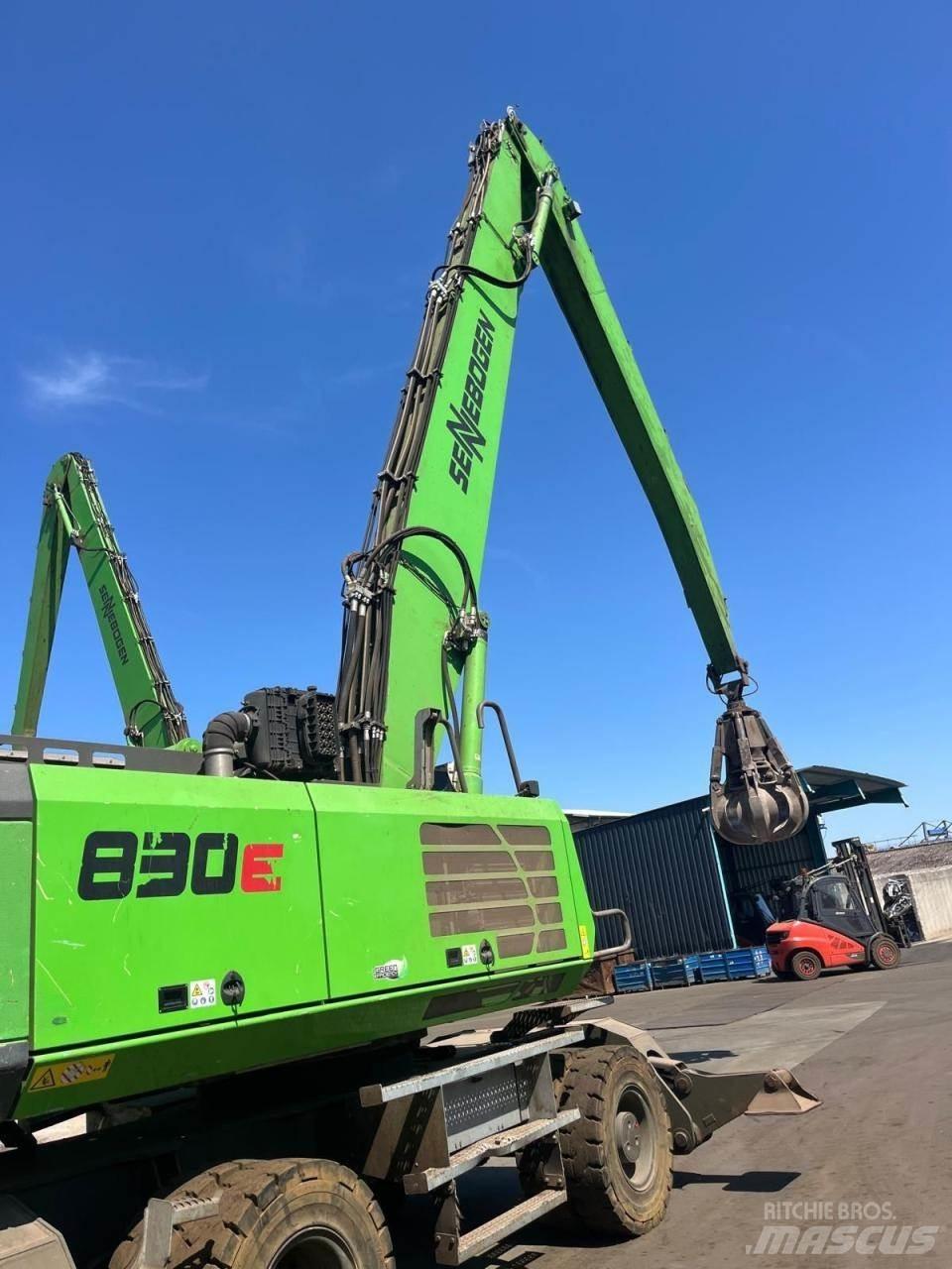 Sennebogen 830E Bagri na kolesih