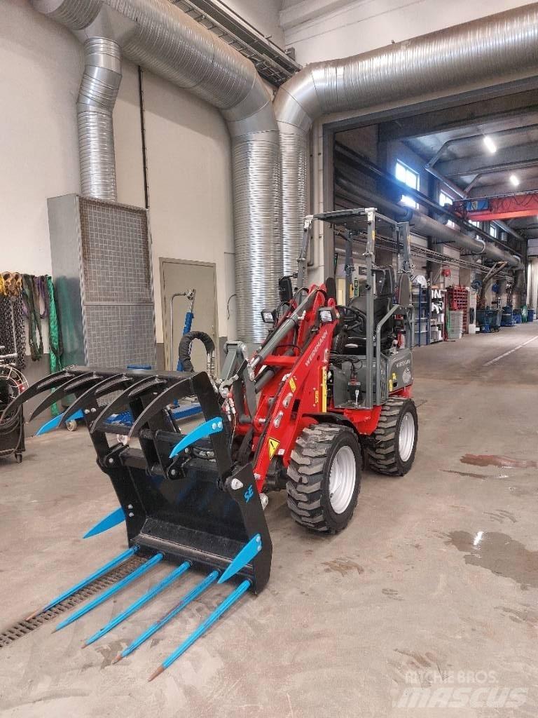 Weidemann 1140 Večnamenski nakladalci