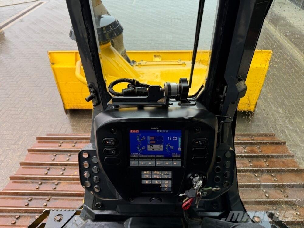 Komatsu D51PXi-24EO Buldožerji goseničarji