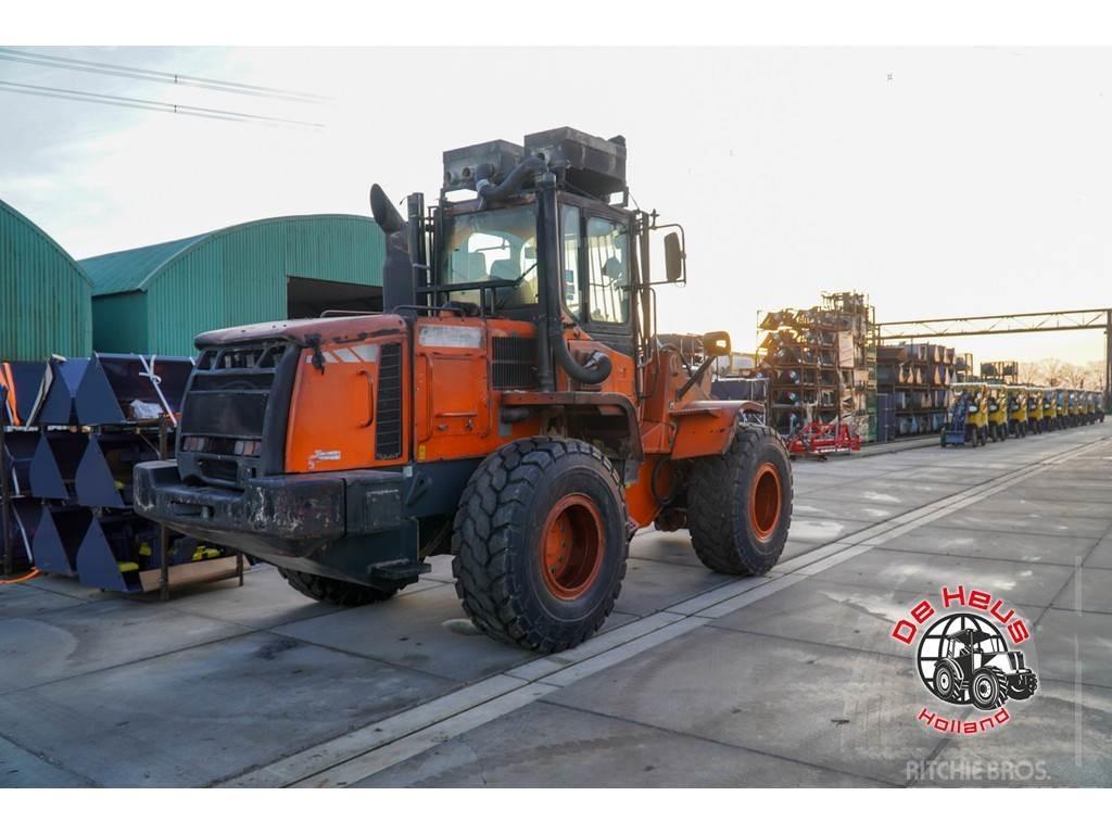 Doosan DL250 Kolesni nakladalci