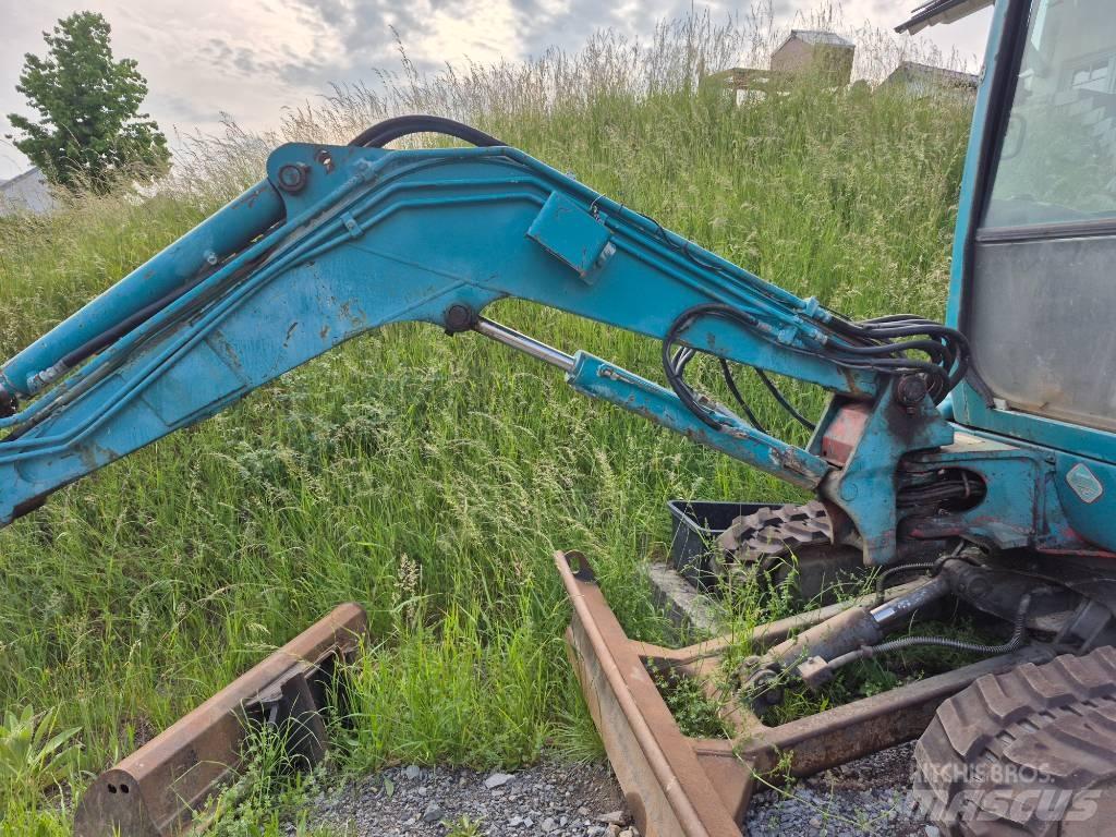 Takeuchi TB 235 Mini bagri <7t