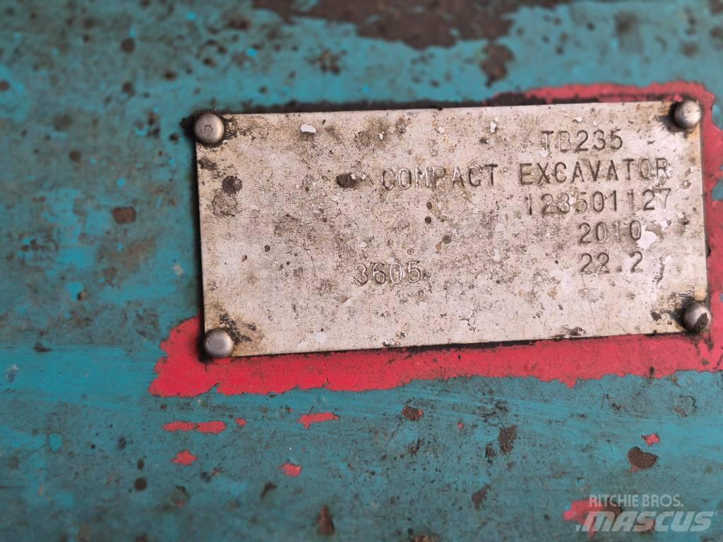 Takeuchi TB 235 Mini bagri <7t