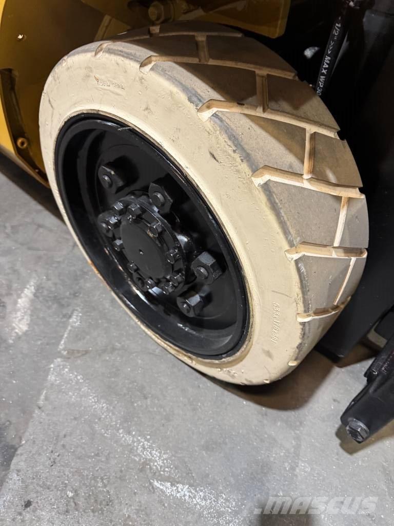 CAT FGC25N Viličarji - drugo