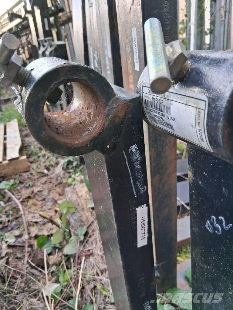 JCB Q FIT FORKS Drugi priključki za nakladanje in kopanje