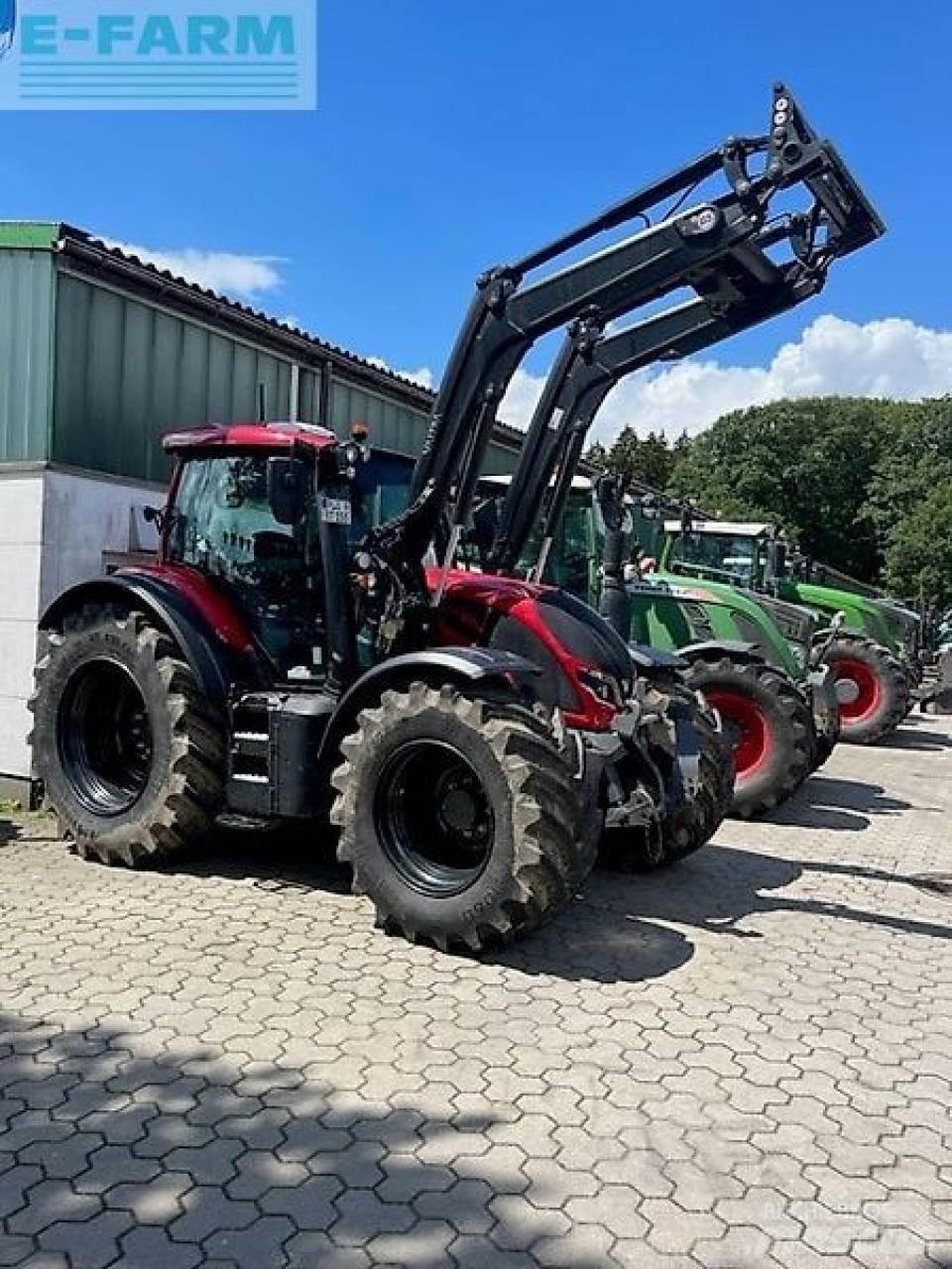 Valtra n155ea Traktorji