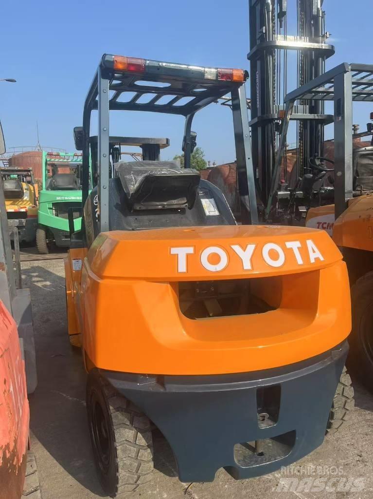Toyota FD 50 Dizelski viličarji