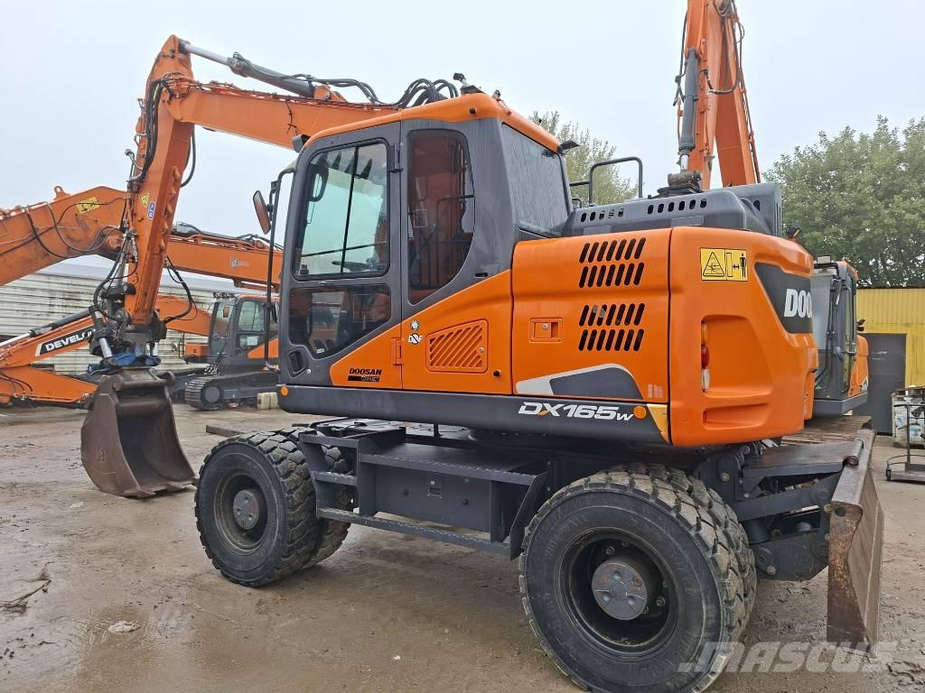 Doosan DX 165 W-5 Bagri na kolesih