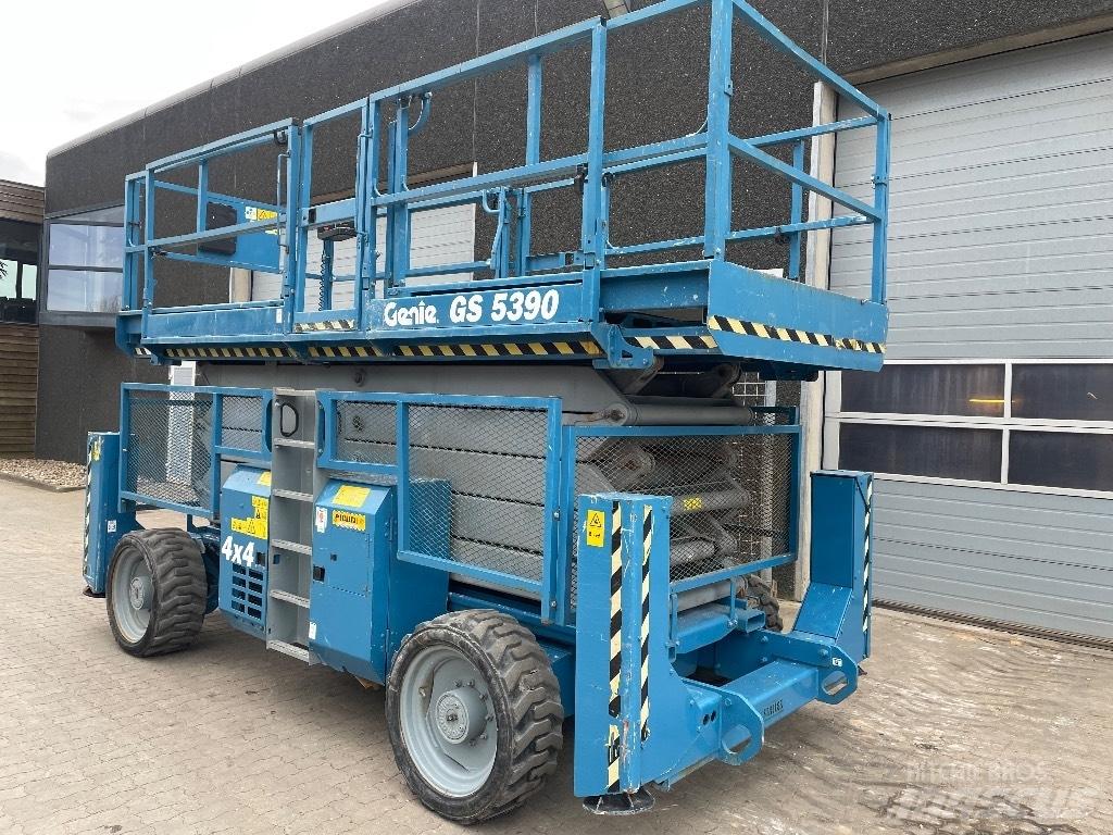 Genie GS5390 Škarjaste dvižne ploščadi