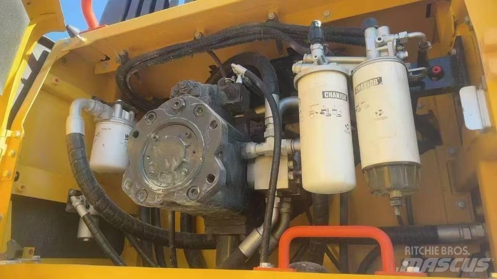 Volvo EC 480 Bagri goseničarji