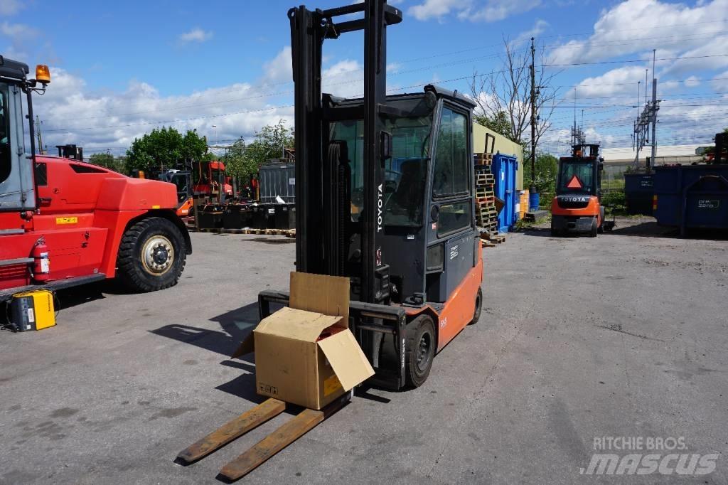 Toyota 8FBMT35 Električni viličarji