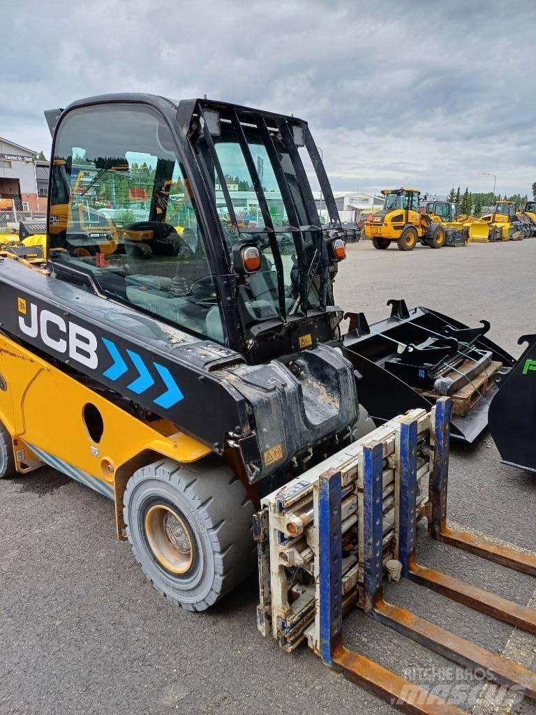 JCB Teletrukki Električni viličarji