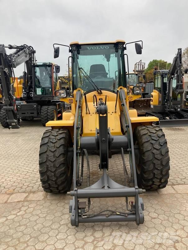 Volvo L 35 G Kolesni nakladalci