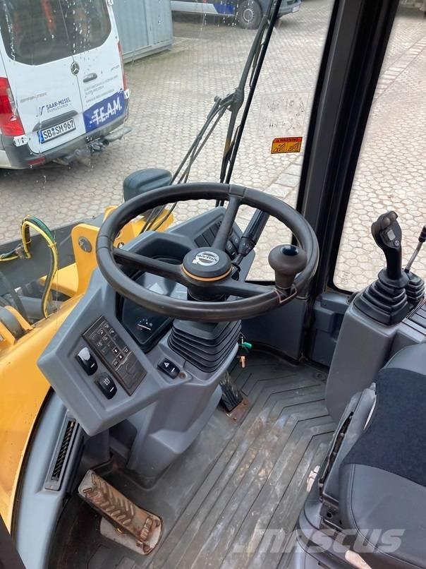 Volvo L 35 G Kolesni nakladalci
