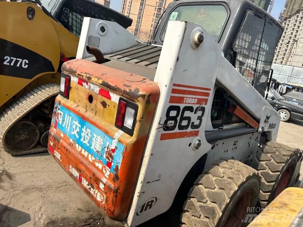 Bobcat S863 Skid steer mini nakladalci