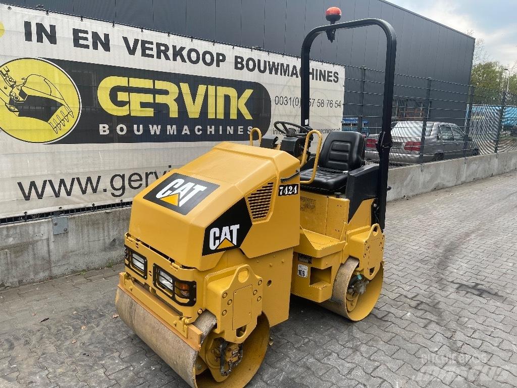 CAT CB 14 Dvojni valjarji