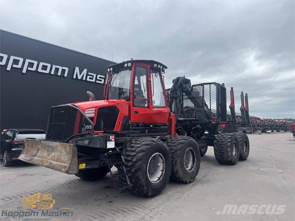 Komatsu 895 Forwarderji