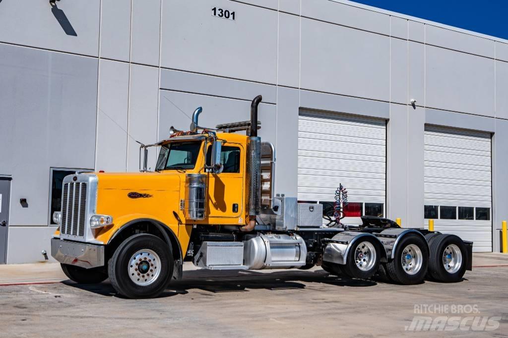 Peterbilt 388 Vlačilci