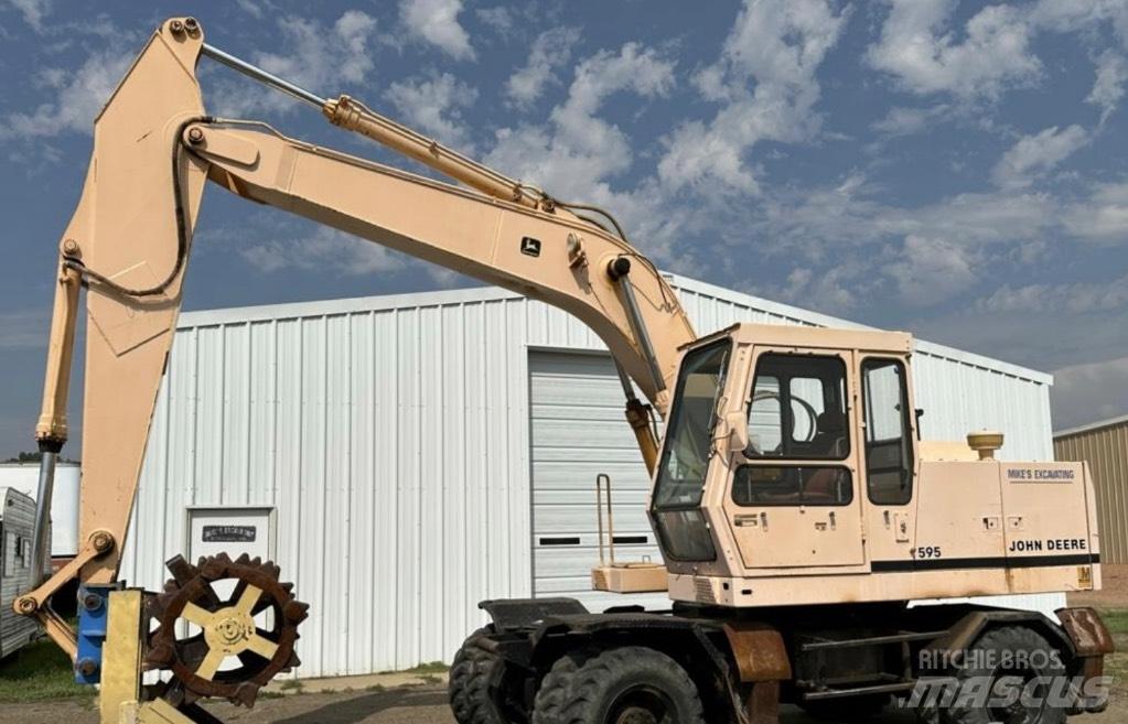 John Deere 595 Bagri na kolesih