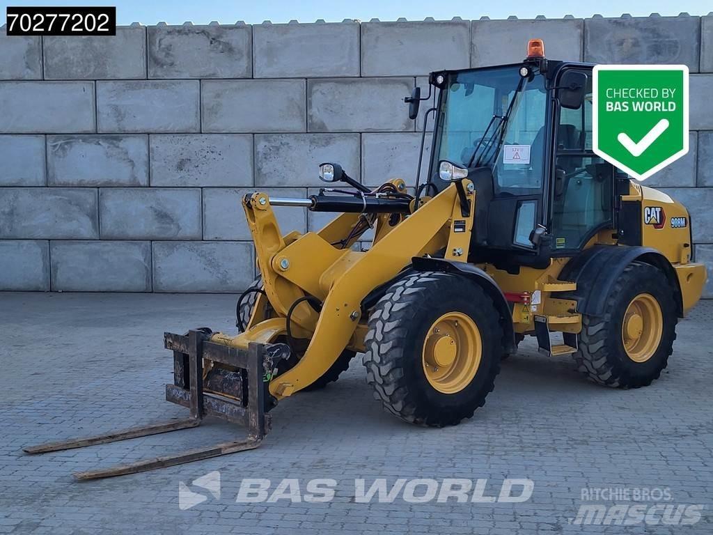 CAT 908 M EPA Kolesni nakladalci
