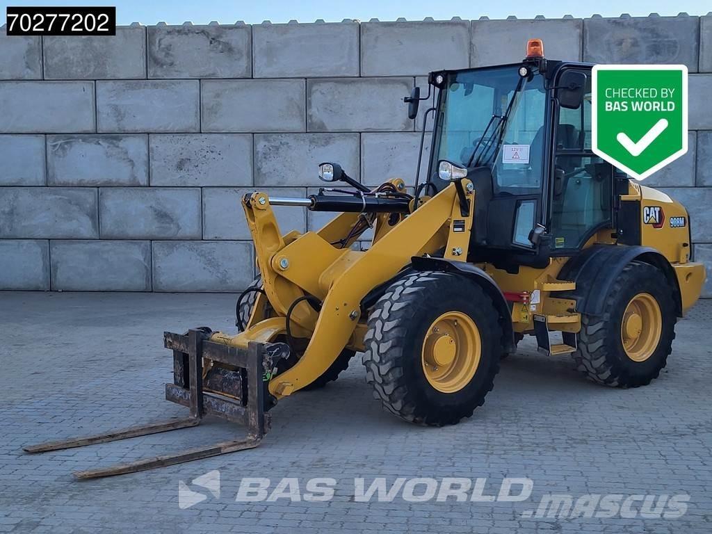 CAT 908 M EPA Kolesni nakladalci