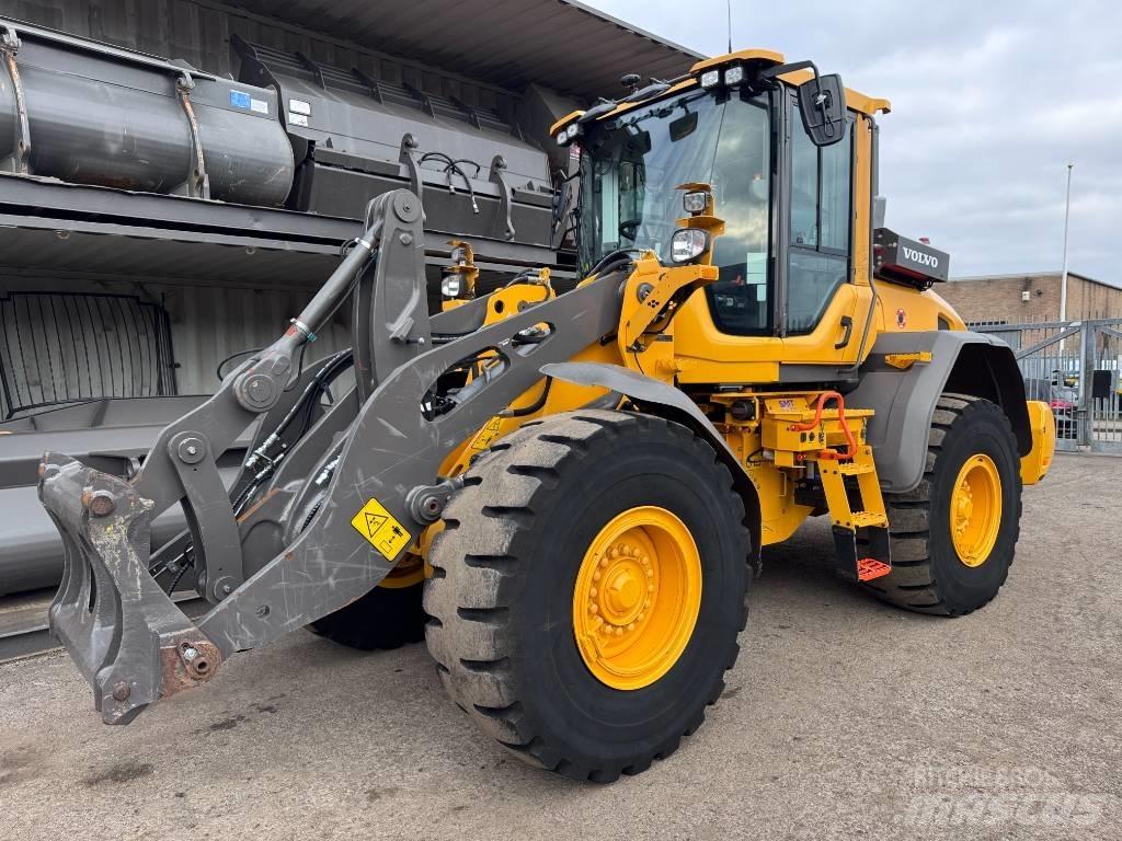 Volvo L90H Kolesni nakladalci