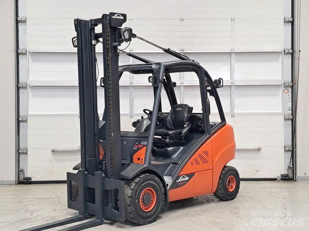 Linde H30D-02 Dizelski viličarji
