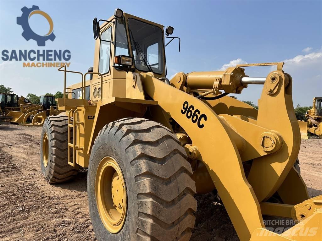 CAT 966 C Kolesni nakladalci