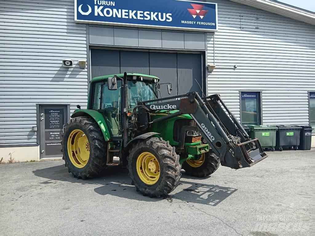 John Deere 6220 Traktorji